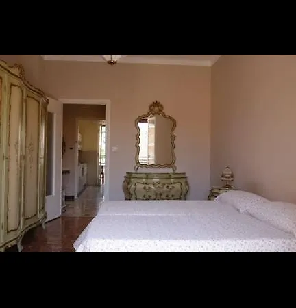 Carlotta Apartamento *